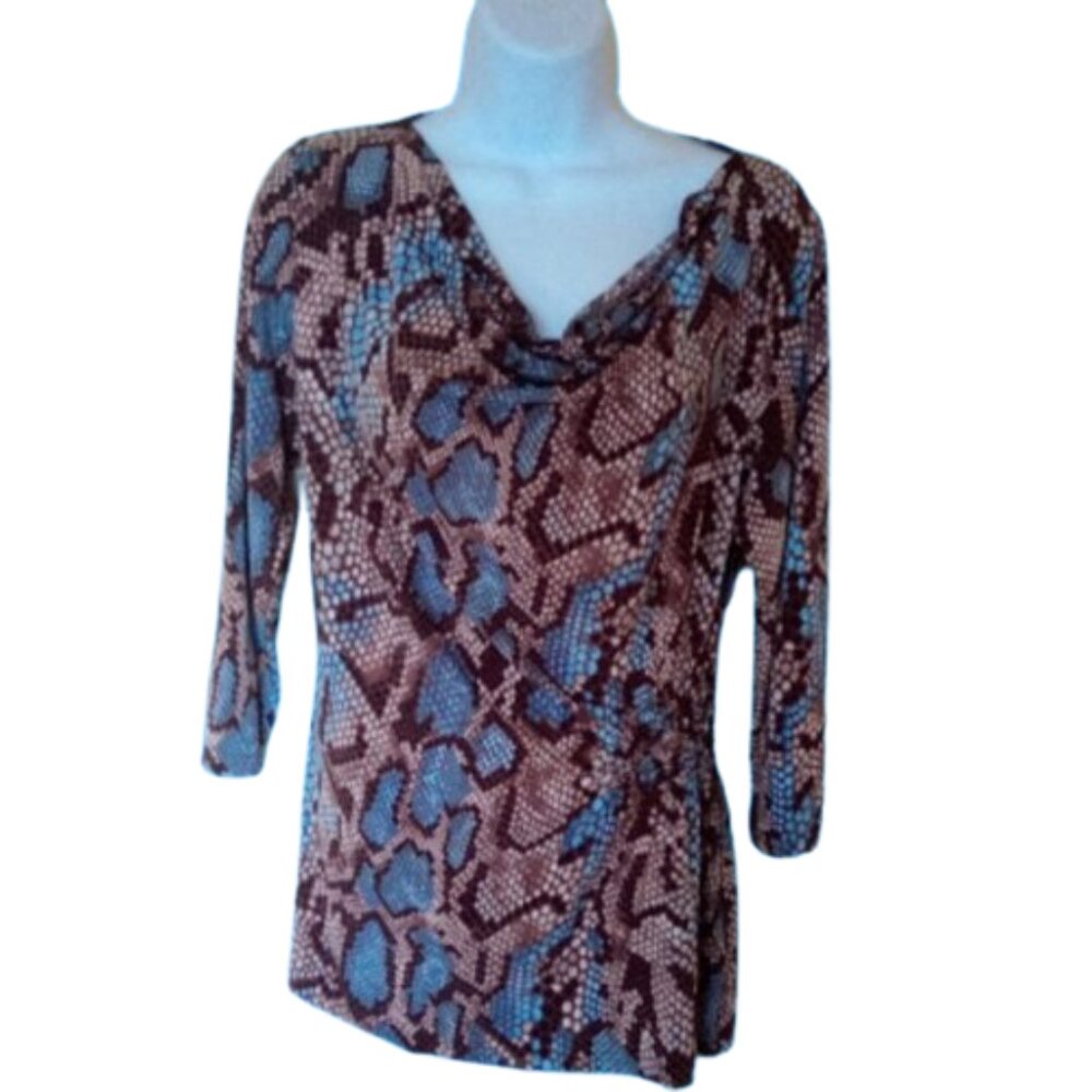 ---  3/4 Sleeve Snake Print Top Medium
